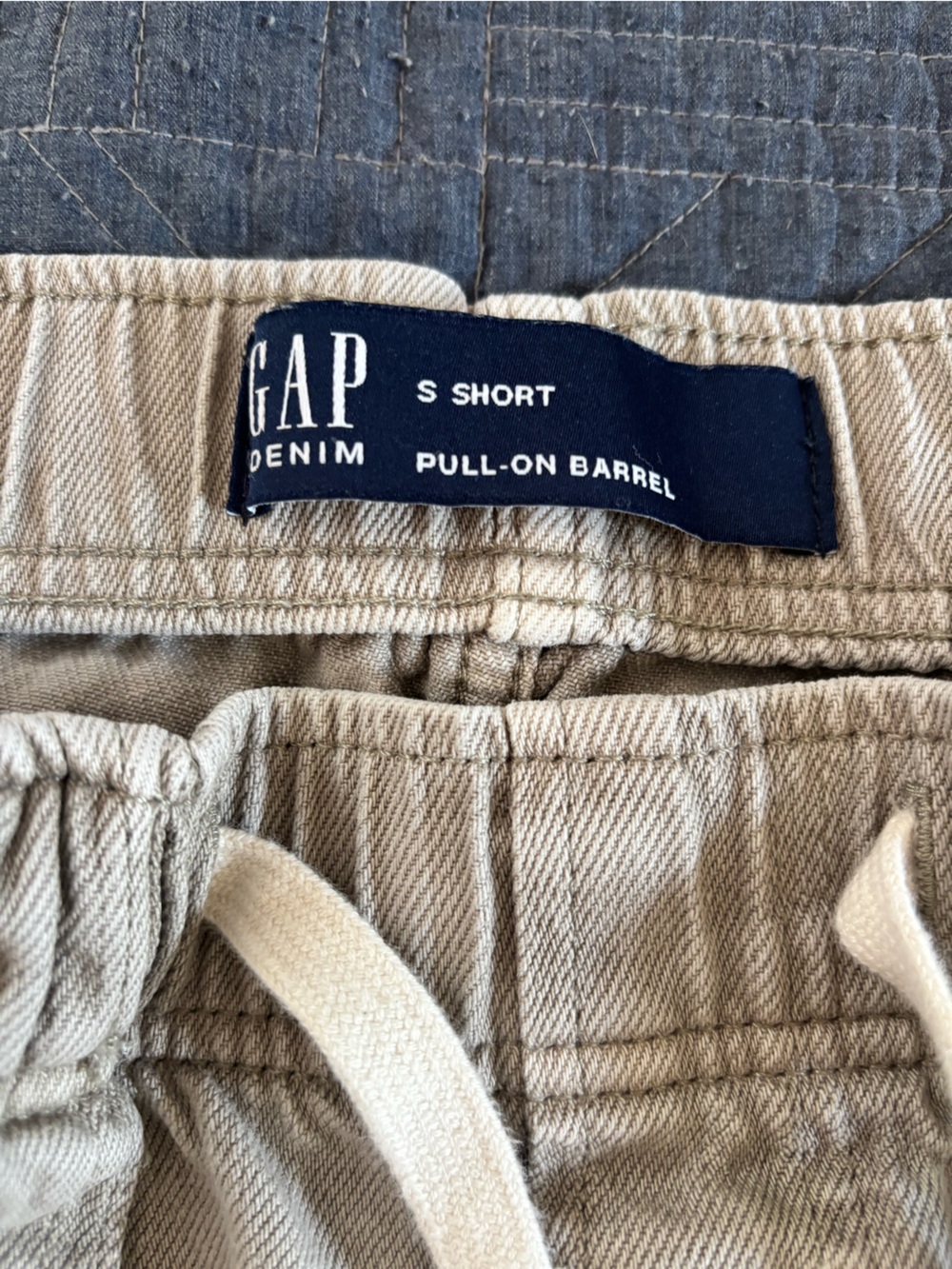 GAP Women’s Beige Drawstring Joggers - Picture 2 of 2